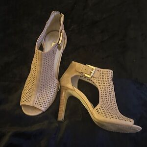 Louise et Cie Tan Cutout Heels